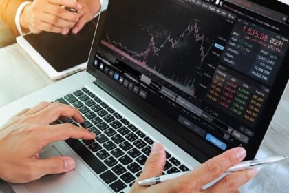 pltr robinhood​